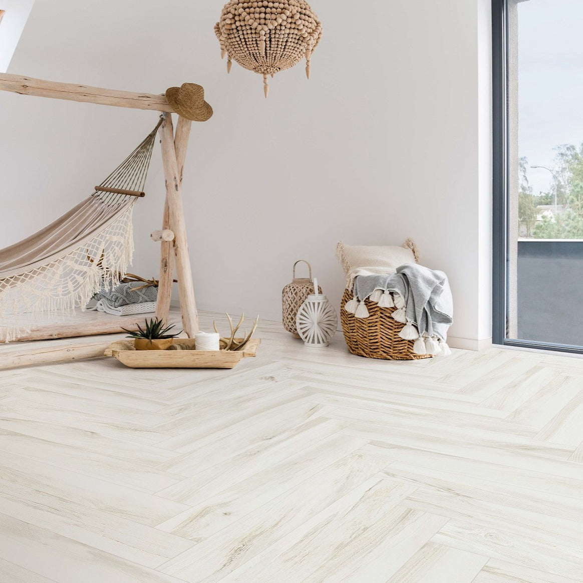 Amazzonia Bianco matte porcelain tile with a white wood design, for floors and walls. Made in Italy, installed on floor.