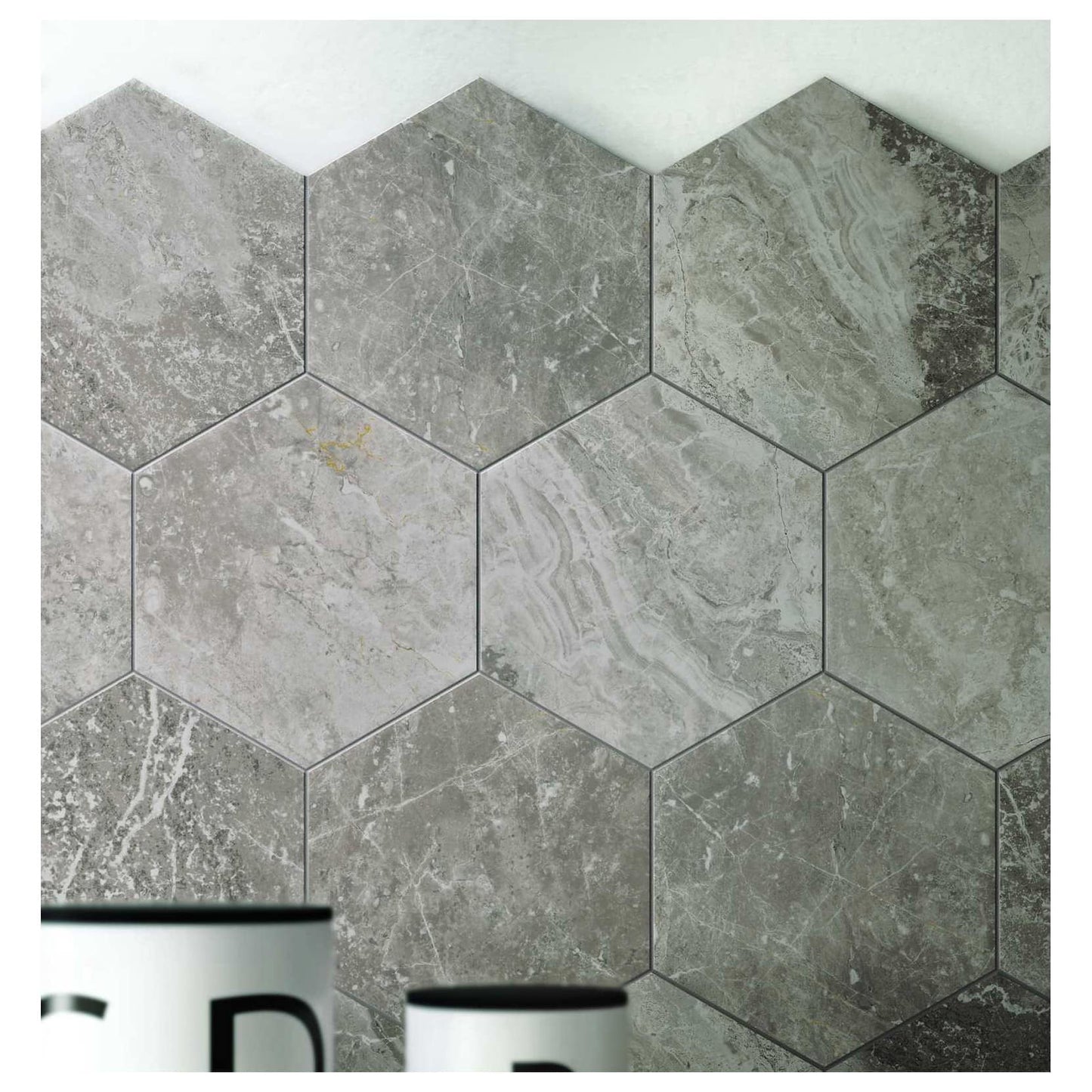 Bistrot matte porcelain tile with a grey design, for floors and walls. Installed on a backsplash.