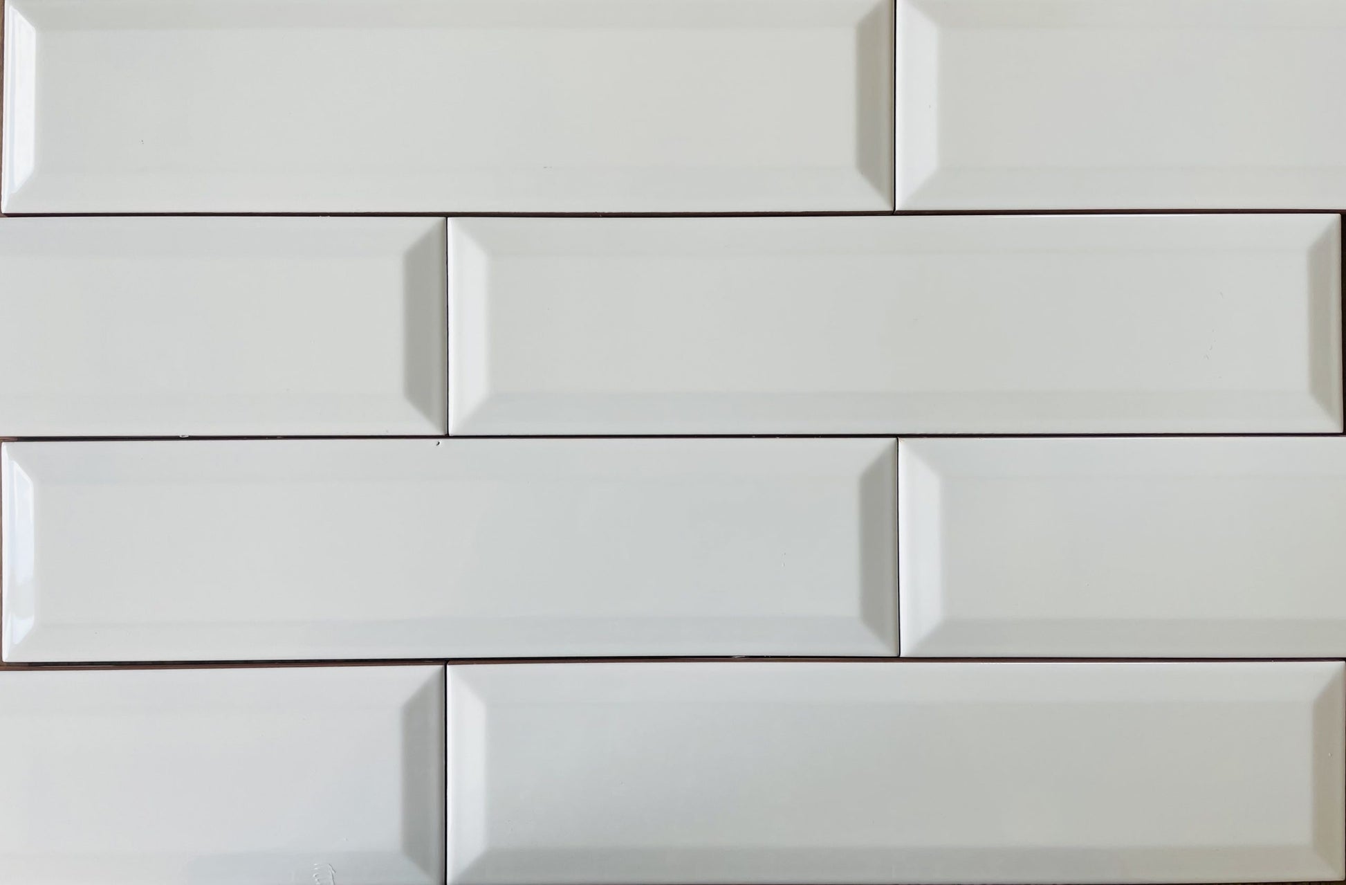 Biselado Blanco white glossy ceramic subway tile with a beveled edge, for walls. Made in Spain, in a 3x12" size.