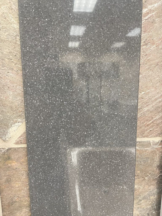 Lava Grey quartz shower arch in a 6x76" size.